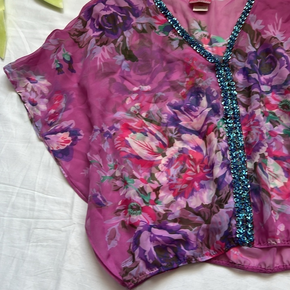 Free People Floral Embellished Sequins V-Neck Sheer Kimono Top - Picture 5 of 10